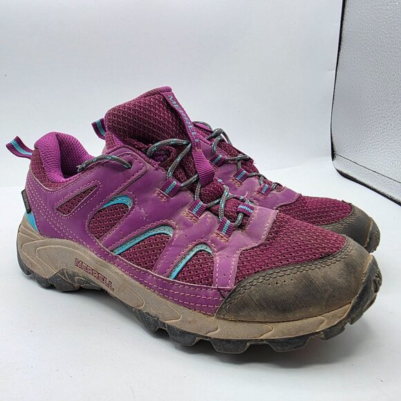 Merrell Oakcreek Low Waterproof Kids Size 4 Purple Hiking Shoes Camping Outdoors - Picture 1 of 13